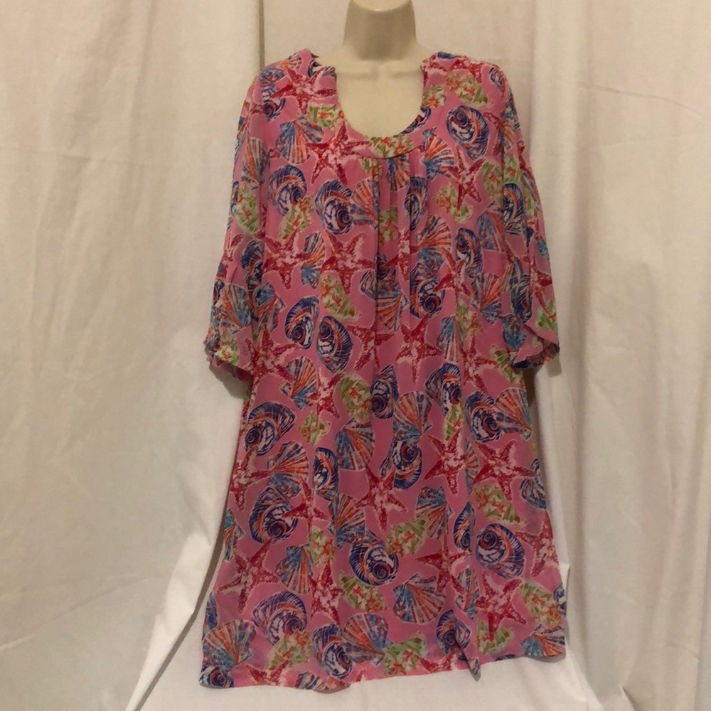 NWOT Tracy Negoshian Tunic dress. Pink with shells